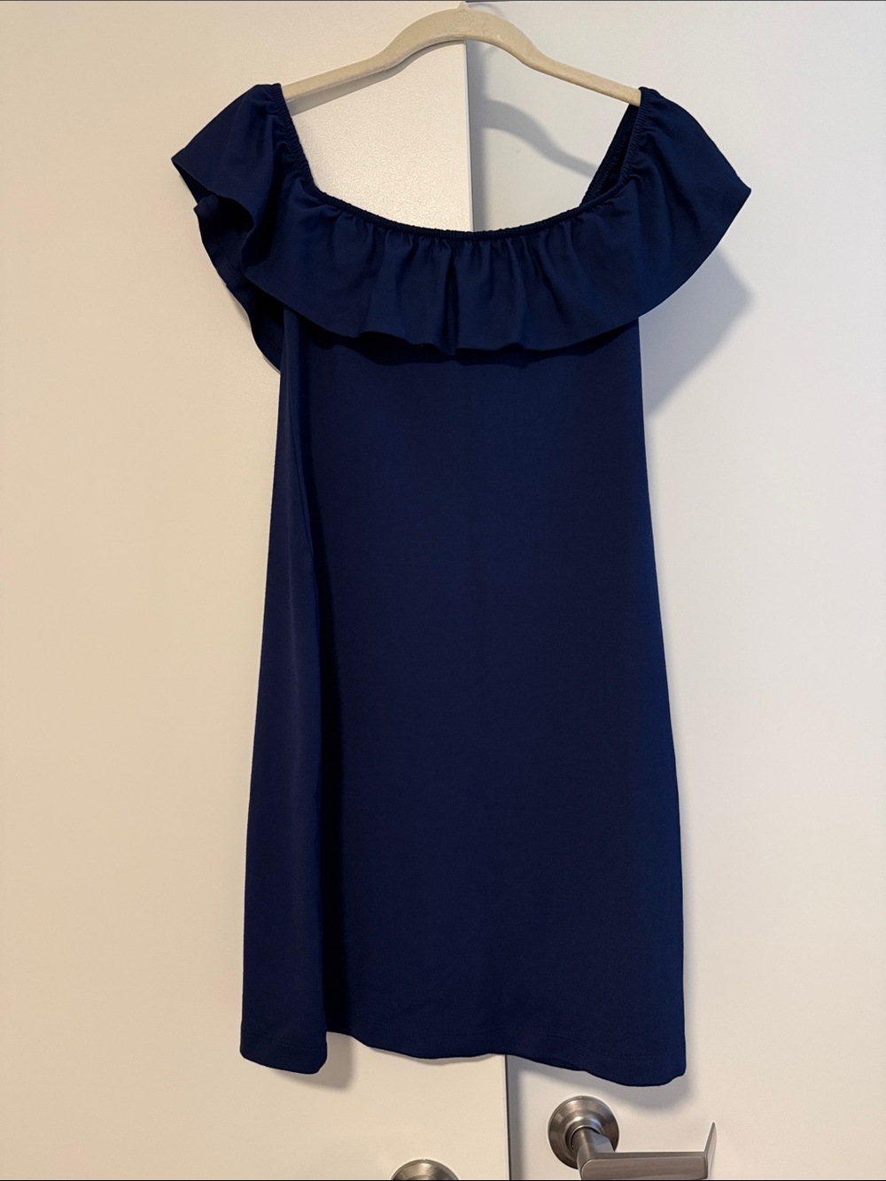 Ruffle Off-Shoulder Shift Dress in Deep Navy